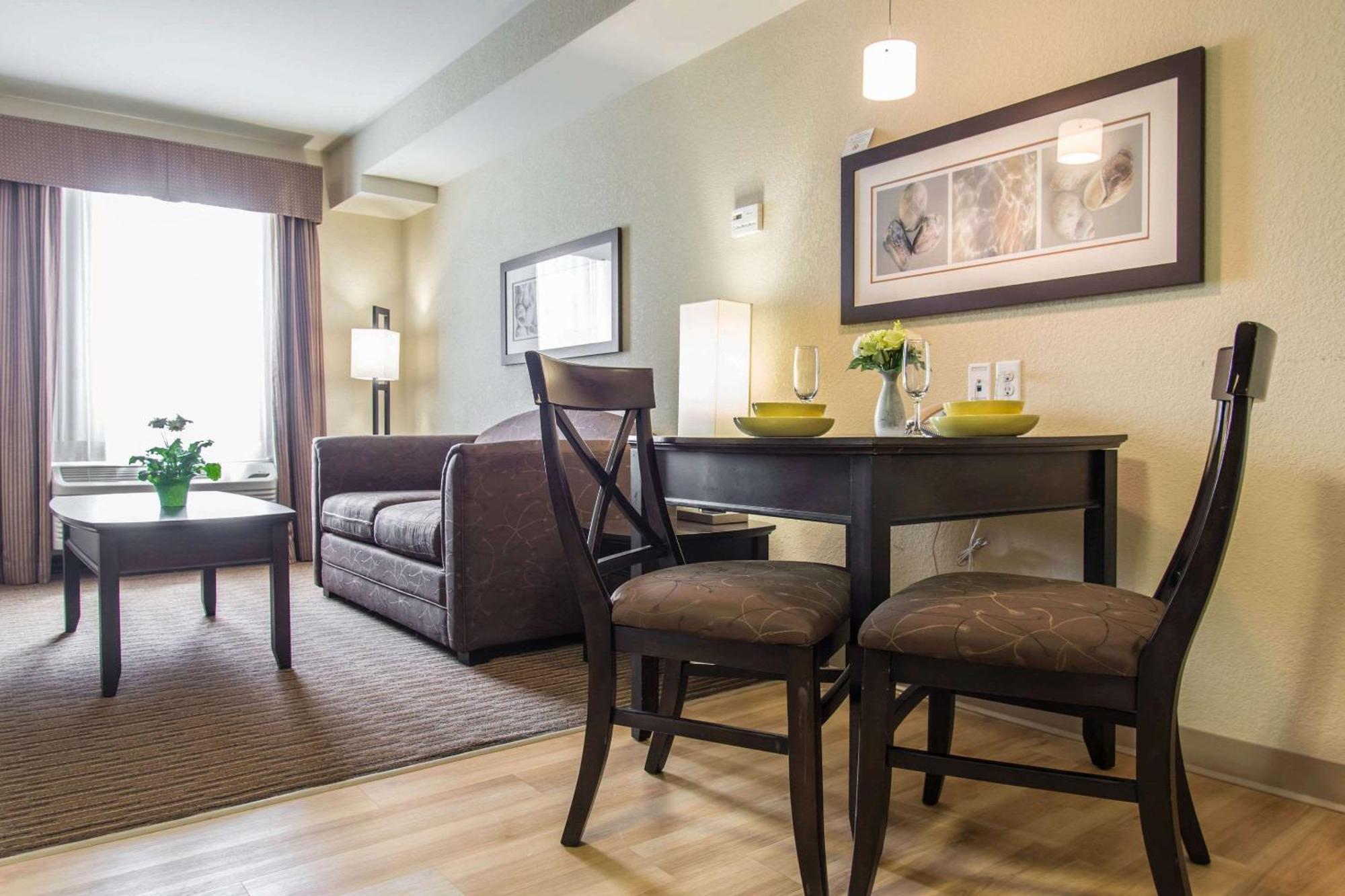 Mainstay Suites Winnipeg Exterior foto