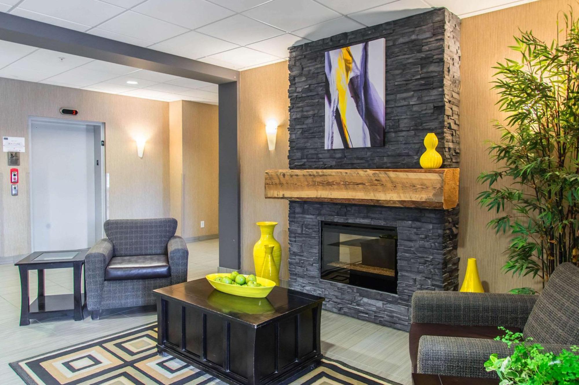 Mainstay Suites Winnipeg Exterior foto