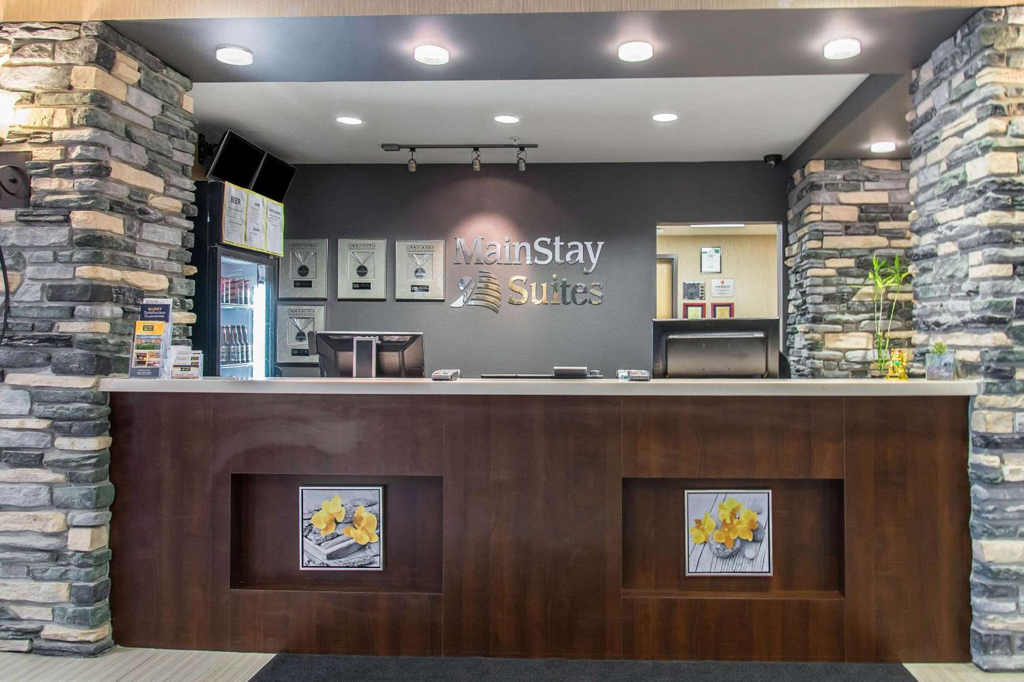 Mainstay Suites Winnipeg Exterior foto