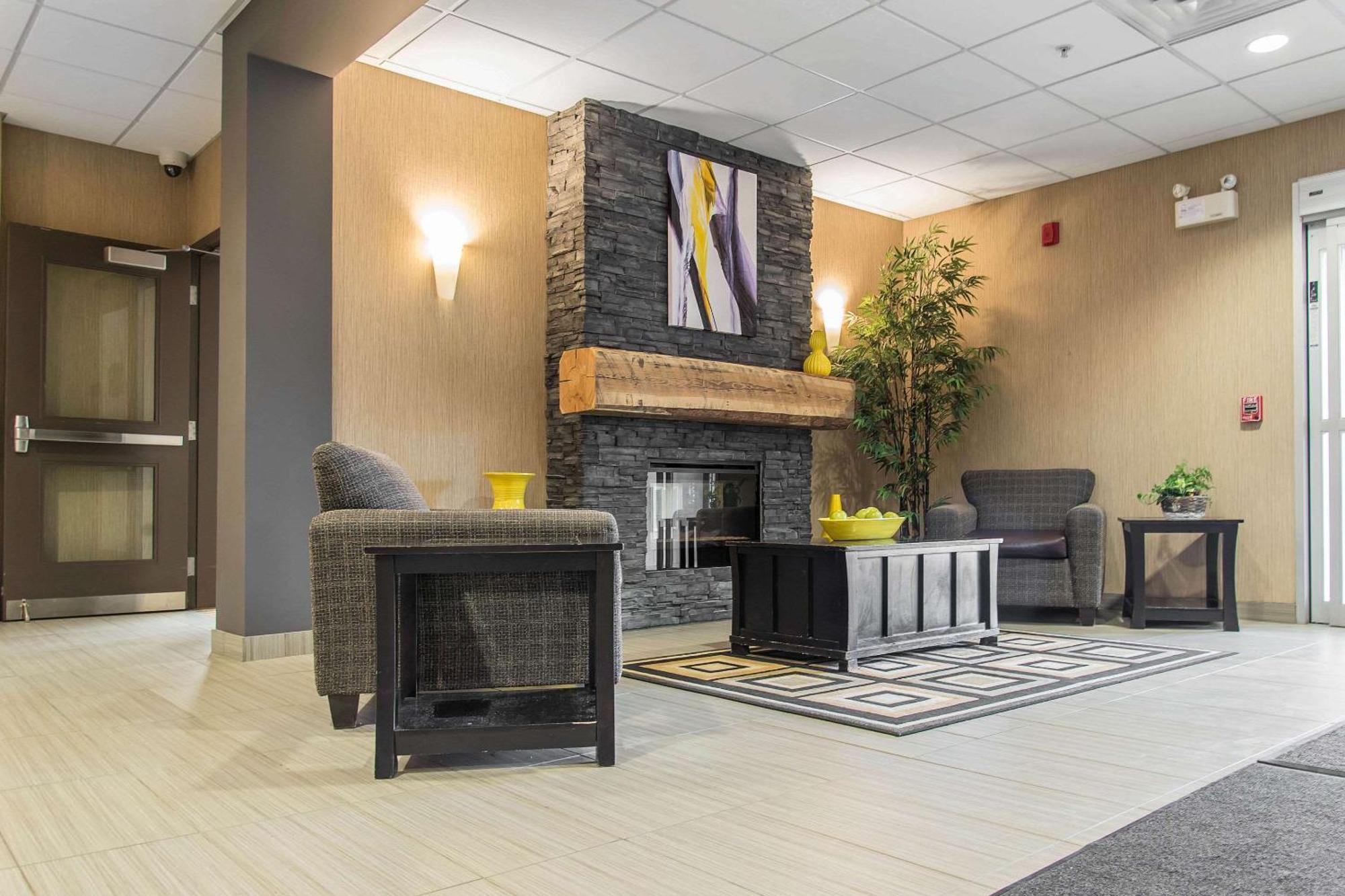 Mainstay Suites Winnipeg Exterior foto