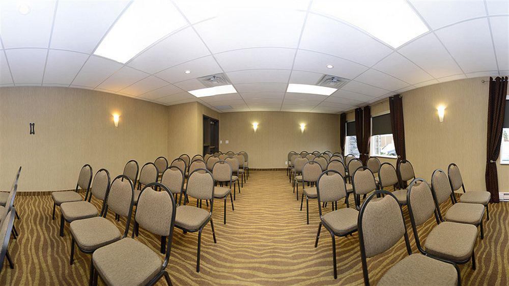 Mainstay Suites Winnipeg Business foto